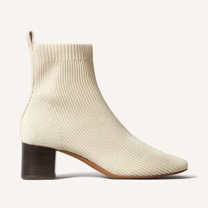 Everlane The Glove boot, Bone, size 9.5